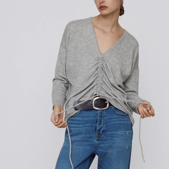 Zara Sweaters - Zara Gathered Middle Grey Sweater